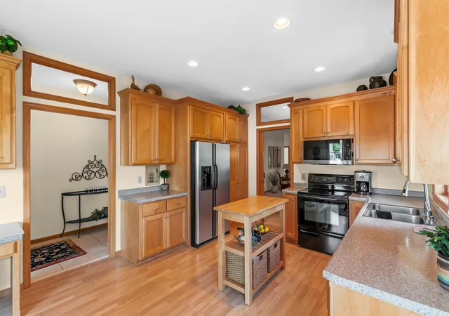 Photo 3 of Single family home for sale at 5237 141st Street N, Hugo, MN 55038 | MLS# 7137211 | Listing updated on 2026-09-19