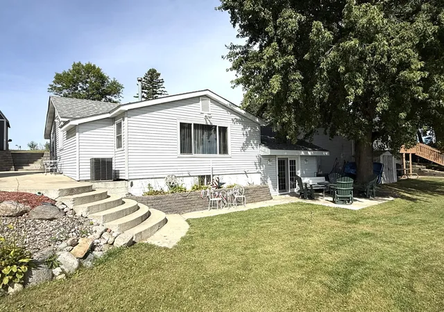 Photo 1 of Single family home for sale at 1906 County Rd 5 Nw, Annandale, MN 55302 | MLS# 7137216 | Listing updated on 2026-09-02