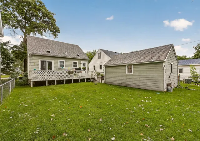 Photo 2 of Single family home for sale at 206 11th Avenue Ne, Rochester, MN 55906 | MLS# 7137221 | Listing updated on 2026-09-05