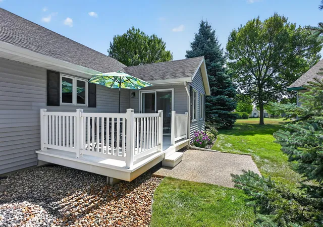 Photo 3 of Single family home for sale at 1258 Westbrook Cir, Alexandria, MN 56308 | MLS# 7137300 | Listing updated on 2026-10-07