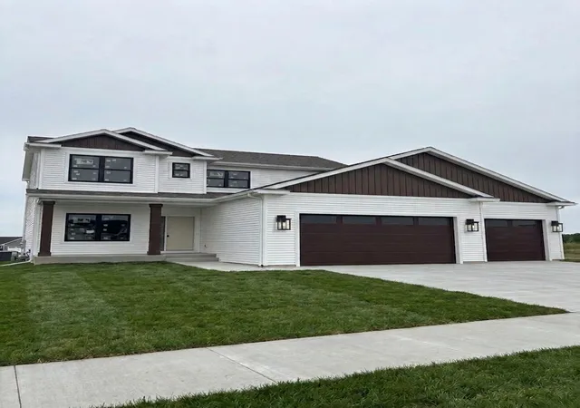 Single family home for sale at 2214 Douglas Trl Dr SE, Pine Island, MN 55963 | MLS# 7137321