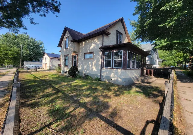Photo 3 of Single family home for sale at 85 Hatch Ave, Saint Paul, MN 55117 | MLS# 7137341 | Listing updated on 2026-09-05