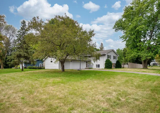 Photo 31 of Sale Pending at 16501 29th Avenue N, Minneapolis, MN 55447 | MLS# 7137346 | Listing updated on 2026-09-04