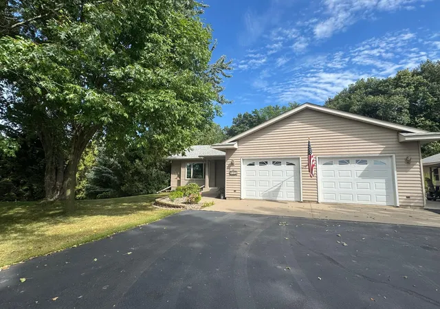 Photo 3 of Single family home for sale at 142 Jacks Dr, Madison Lake, MN 56063 | MLS# 7137360 | Listing updated on 2026-09-15