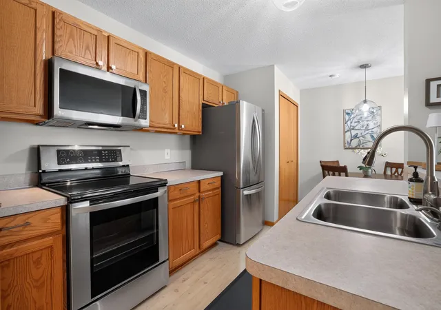 Photo 2 of Single family home for sale at 15955 Finch Ln, Saint Paul, MN 55124 | MLS# 7137364 | Listing updated on 2026-09-29