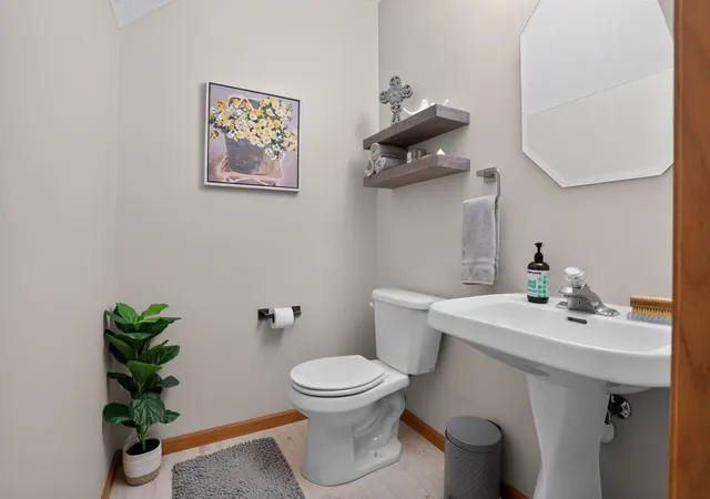 Photo 3 of Single family home for sale at 15955 Finch Ln, Saint Paul, MN 55124 | MLS# 7137364 | Listing updated on 2026-09-29