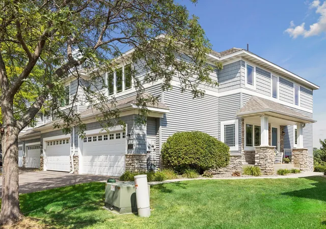Photo 2 of Single family home for sale at 2711 Spy Glass Dr, Chaska, MN 55318 | MLS# 7137379 | Listing updated on 2026-10-06