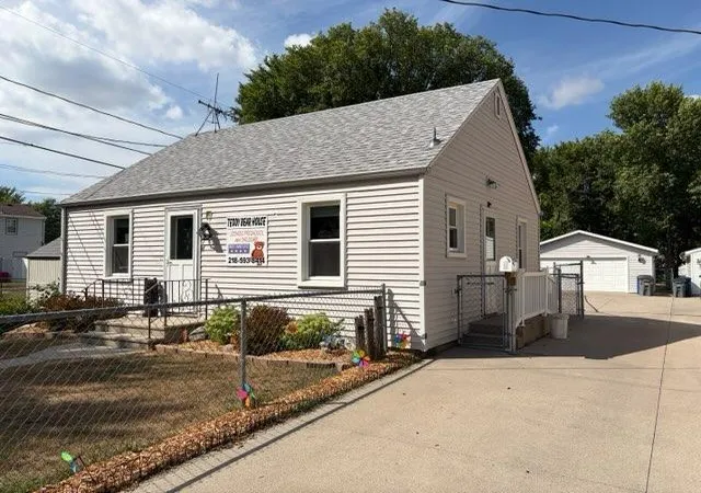 Photo 2 of Single family home for sale at 1216 4th Avenue N, Moorhead, MN 56560 | MLS# 7137396 | Listing updated on 2026-09-03