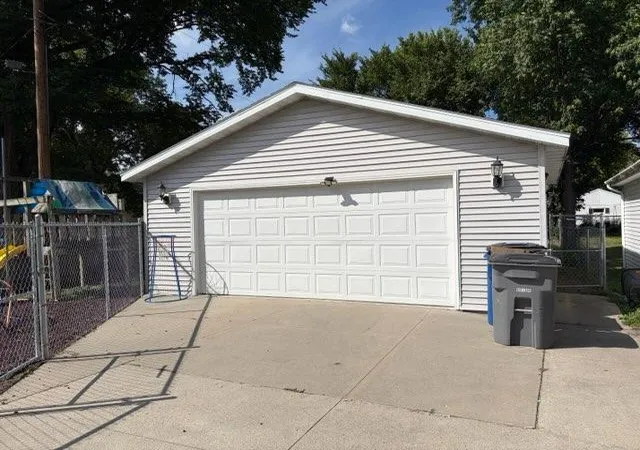 Photo 3 of Single family home for sale at 1216 4th Avenue N, Moorhead, MN 56560 | MLS# 7137396 | Listing updated on 2026-10-07