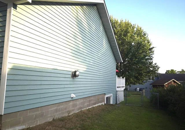 Photo 4 of Single family home for sale at 906 21st Street SE, Saint Cloud, MN 56304 | MLS# 7137406 | Listing updated on 2026-09-14