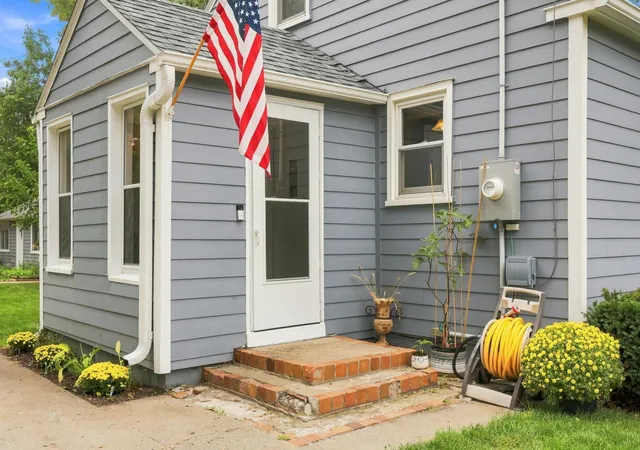Photo 4 of Single family home for sale at 601 5th Street N, Dassel, MN 55325 | MLS# 7137408 | Listing updated on 2026-10-23