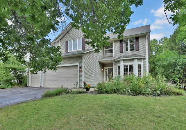 Photo 1 of Single family home for sale at 17408 Tessmer Ct, Eden Prairie, MN 55347 | MLS# 7137413 | Listing updated on 2026-10-06