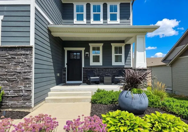 Photo 2 of Single family home for sale at 1305 Interlachen Dr, Saint Paul, MN 55123 | MLS# 7137416 | Listing updated on 2026-09-12