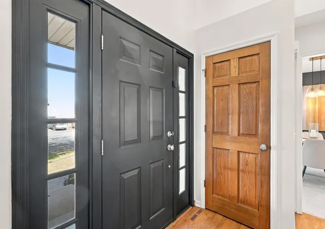 Photo 3 of Single family home for sale at 555 White Pine Way, Saint Paul, MN 55123 | MLS# 7137424 | Listing updated on 2026-09-18