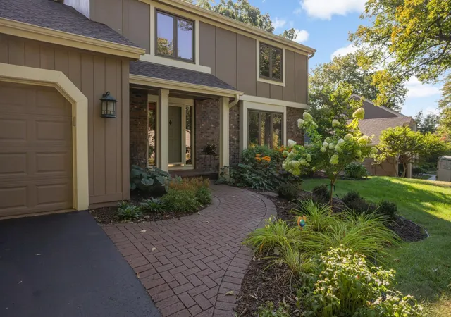 Photo 2 of Single family home for sale at 14985 Ironwood Ct, Eden Prairie, MN 55346 | MLS# 7137425 | Listing updated on 2026-09-12
