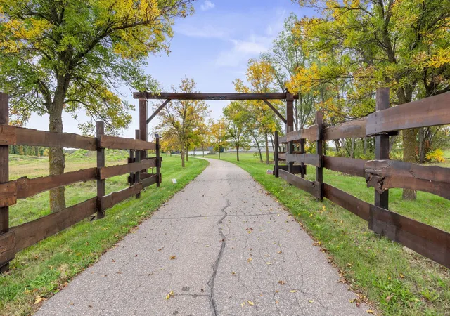 Photo 3 of Single family home for sale at 10054 County Rd 17 Se, Delano, MN 55328 | MLS# 7137438 | Listing updated on 2026-10-09