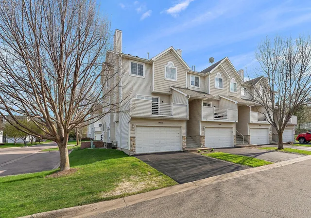 Photo 3 of Single family home for sale at 14516 Lockslie Trl, Savage, MN 55378 | MLS# 7137446 | Listing updated on 2026-09-03