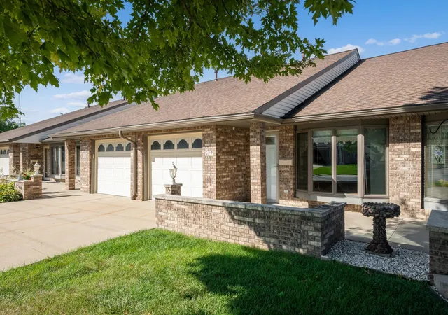 Photo 3 of Single family home for sale at 527 1st Avenue Se, Stewartville, MN 55976 | MLS# 7137450 | Listing updated on 2026-09-12