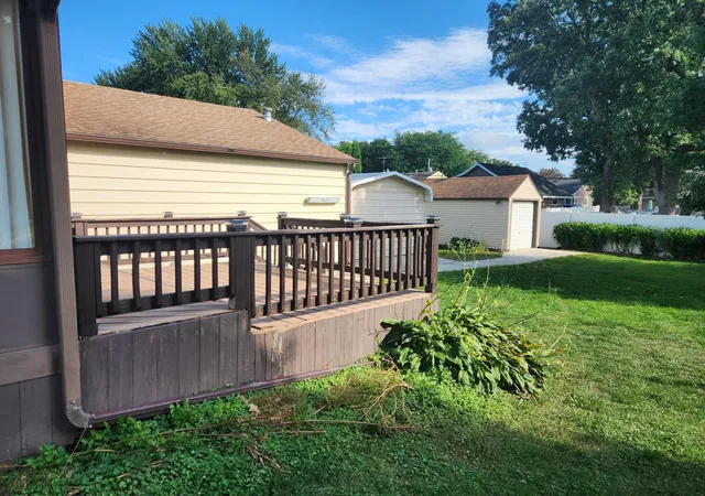 Photo 3 of Single family home for sale at 2010 3rd Avenue NE, Austin, MN 55912 | MLS# 7137451 | Listing updated on 2026-09-03