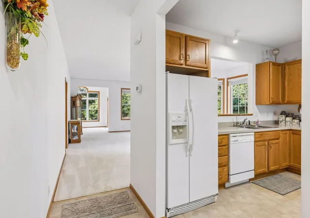 Photo 4 of Sale Pending at 7290 Bordner Dr, Inver Grove Heights, MN 55076 | MLS# 7137453 | Listing updated on 2026-09-29