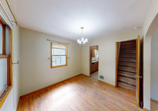 Photo 3 of Single family home for sale at 1420 Academy Ave, Albert Lea, MN 56007 | MLS# 7137483 | Listing updated on 2026-09-12