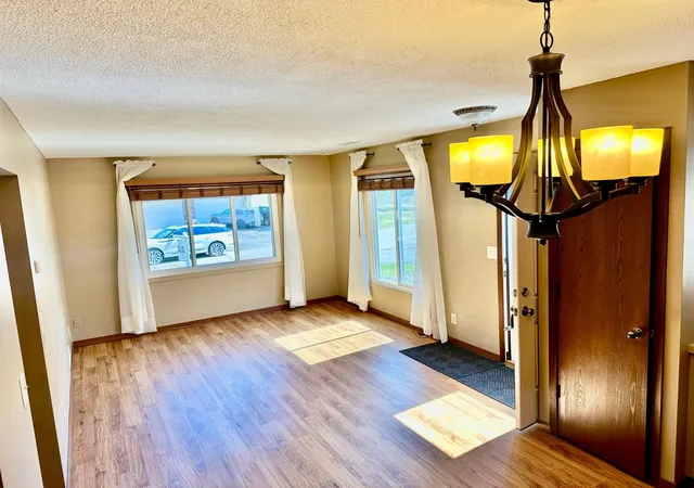 Photo 3 of Single family home for sale at 9208 Indian Blvd S, Cottage Grove, MN 55016 | MLS# 7137512 | Listing updated on 2026-09-08