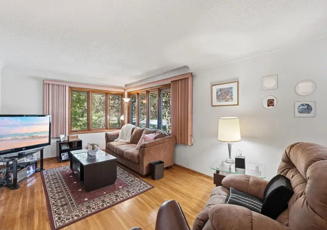 Photo 3 of Single family home for sale at 2829 Burnside Ave, Saint Paul, MN 55121 | MLS# 7137516 | Listing updated on 2026-09-04
