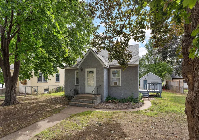 Photo 2 of Single family home for sale at 225 Richmond St W, South Saint Paul, MN 55075 | MLS# 7137522 | Listing updated on 2026-09-18