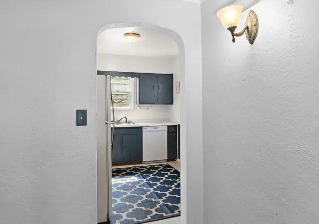 Photo 3 of Single family home for sale at 225 Richmond St W, South Saint Paul, MN 55075 | MLS# 7137522 | Listing updated on 2026-09-18