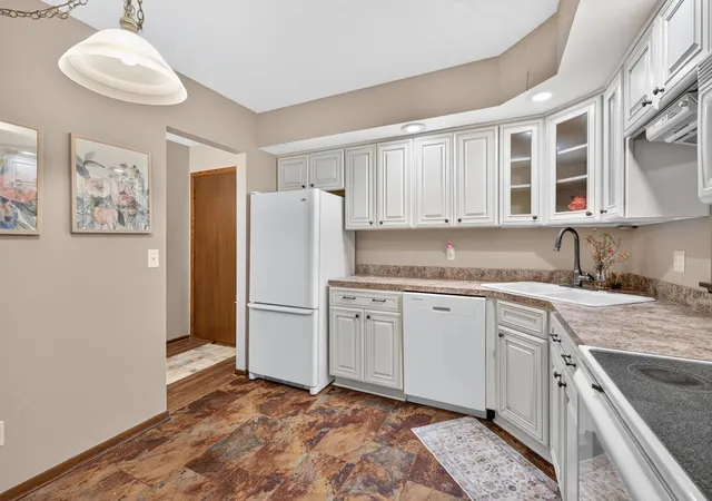 Photo 2 of Condo for sale at 2465 Londin Ln E #212, Saint Paul, MN 55119 | MLS# 7137525 | Listing updated on 2026-10-07