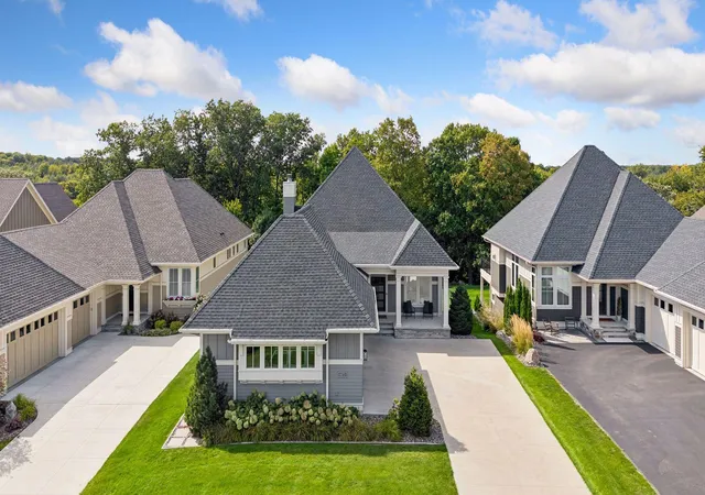 Photo 2 of Single family home for sale at 6672 Waterford Ln, Victoria, MN 55331 | MLS# 7137536 | Listing updated on 2026-10-07
