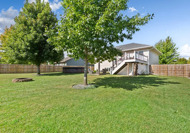Photo 4 of Single family home for sale at 217 Inverness Dr, Mankato, MN 56001 | MLS# 7137572 | Listing updated on 2026-09-03