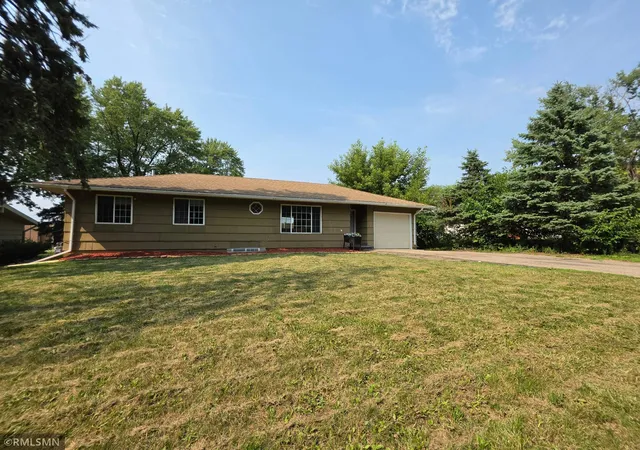 Photo 3 of Single family home for sale at 1306 Woodhill Rd, Burnsville, MN 55337 | MLS# 7137607 | Listing updated on 2026-10-20