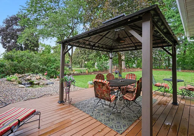 Photo 1 of Single family home for sale at 8320 Isle Ave S, Cottage Grove, MN 55016 | MLS# 7137623 | Listing updated on 2026-09-22