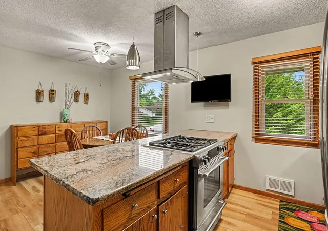 Photo 4 of Single family home for sale at 8320 Isle Ave S, Cottage Grove, MN 55016 | MLS# 7137623 | Listing updated on 2026-09-22