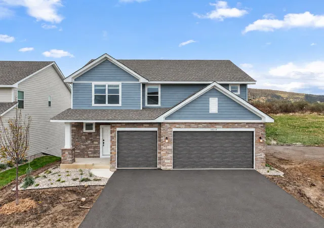 Photo 1 of Single family home for sale at 18318 Gladiator Dr, Lakeville, MN 55044 | MLS# 7137631 | Listing updated on 2026-10-06