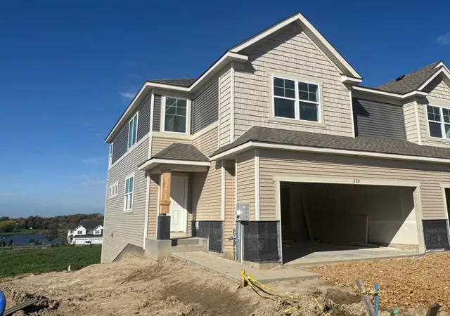 Photo 1 of Single family home for sale at 229 Huntington Dr, Waconia, MN 55387 | MLS# 7137643 | Listing updated on 2026-10-08