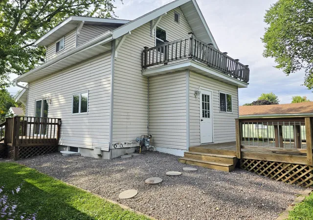 Photo 2 of Single family home for sale at 220 2nd Avenue Sw, Harmony, MN 55939 | MLS# 7137655 | Listing updated on 2026-09-03