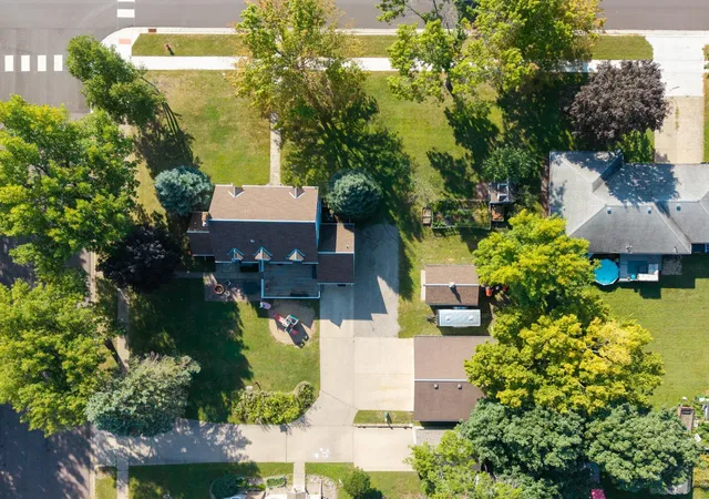 Photo 33 of Single family home for sale at 1416 Hennepin Ave N, Glencoe, MN 55336 | MLS# 7137683 | Listing updated on 2026-10-22