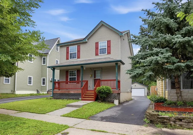 Photo 1 of Single family home for sale at 1002 Matilda St, Saint Paul, MN 55117 | MLS# 7137686 | Listing updated on 2026-09-04
