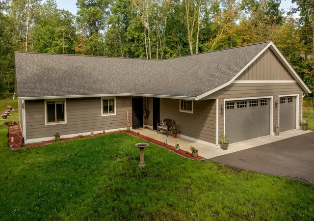 Photo 1 of Single family home for sale at 31041 Spring Loop, Pequot Lakes, MN 56472 | MLS# 7137701 | Listing updated on 2026-09-07