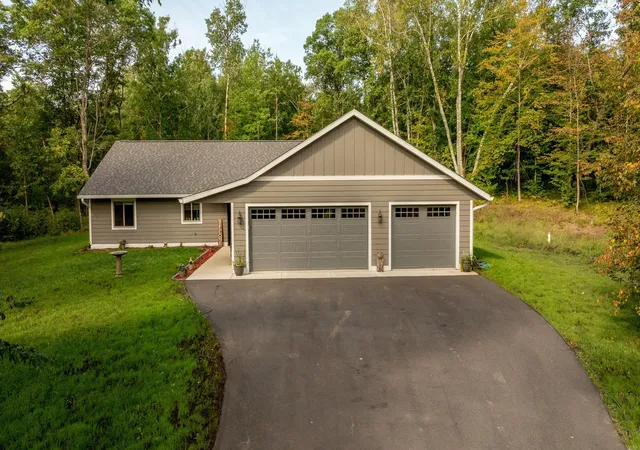 Photo 3 of Single family home for sale at 31041 Spring Loop, Pequot Lakes, MN 56472 | MLS# 7137701 | Listing updated on 2026-09-07