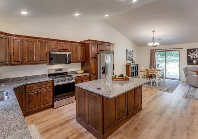 Photo 4 of Single family home for sale at 31041 Spring Loop, Pequot Lakes, MN 56472 | MLS# 7137701 | Listing updated on 2026-09-07