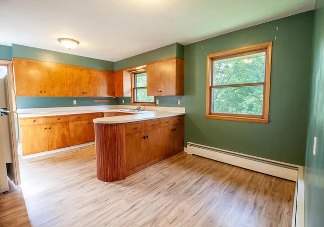 Photo 3 of Single family home for sale at 919 N Park St, Fergus Falls, MN 56537 | MLS# 7137720 | Listing updated on 2026-10-06