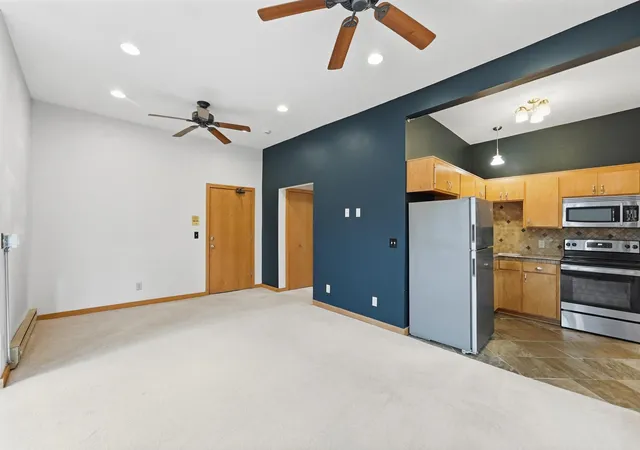 Photo 2 of Condo for sale at 307 Walnut St #3, Saint Paul, MN 55102 | MLS# 7137721 | Listing updated on 2026-09-16