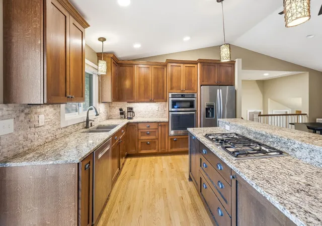 Photo 3 of Single family home for sale at 3261 Zane Ave N, Minneapolis, MN 55422 | MLS# 7137798 | Listing updated on 2026-09-19