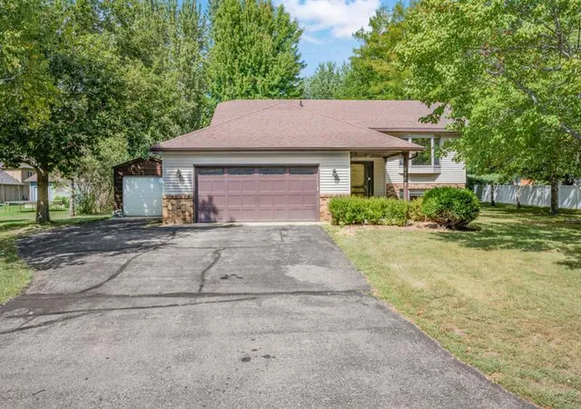 Photo 1 of Single family home for sale at 6307 18th Street N, Saint Cloud, MN 56303 | MLS# 7137799 | Listing updated on 2026-09-15