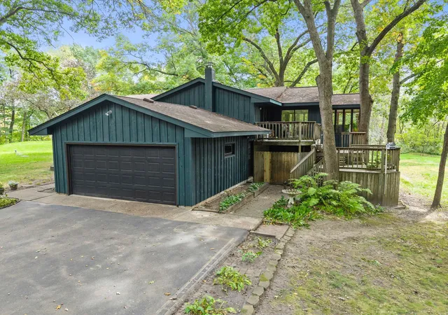 Photo 3 of Sale Pending at 8936 191st Avenue Ne, Forest Lake, MN 55025 | MLS# 7137811 | Listing updated on 2026-10-06