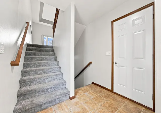 Photo 4 of Townhouse for sale at 454 Foxtail Dr E, West Fargo, ND 58078 | MLS# 7137814 | Listing updated on 2026-09-07