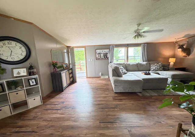 Photo 4 of Single family home for sale at 83036 160th Street, Glenville, MN 56036 | MLS# 7137820 | Listing updated on 2026-10-03